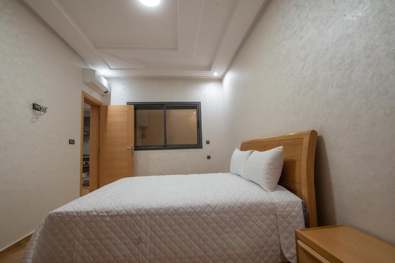 Adam'S Apartments,Self Checkin 6 Mins To Beach Downtown Fiber Optic Wifi Free Parking Same Rules As Hotels Агадир Экстерьер фото